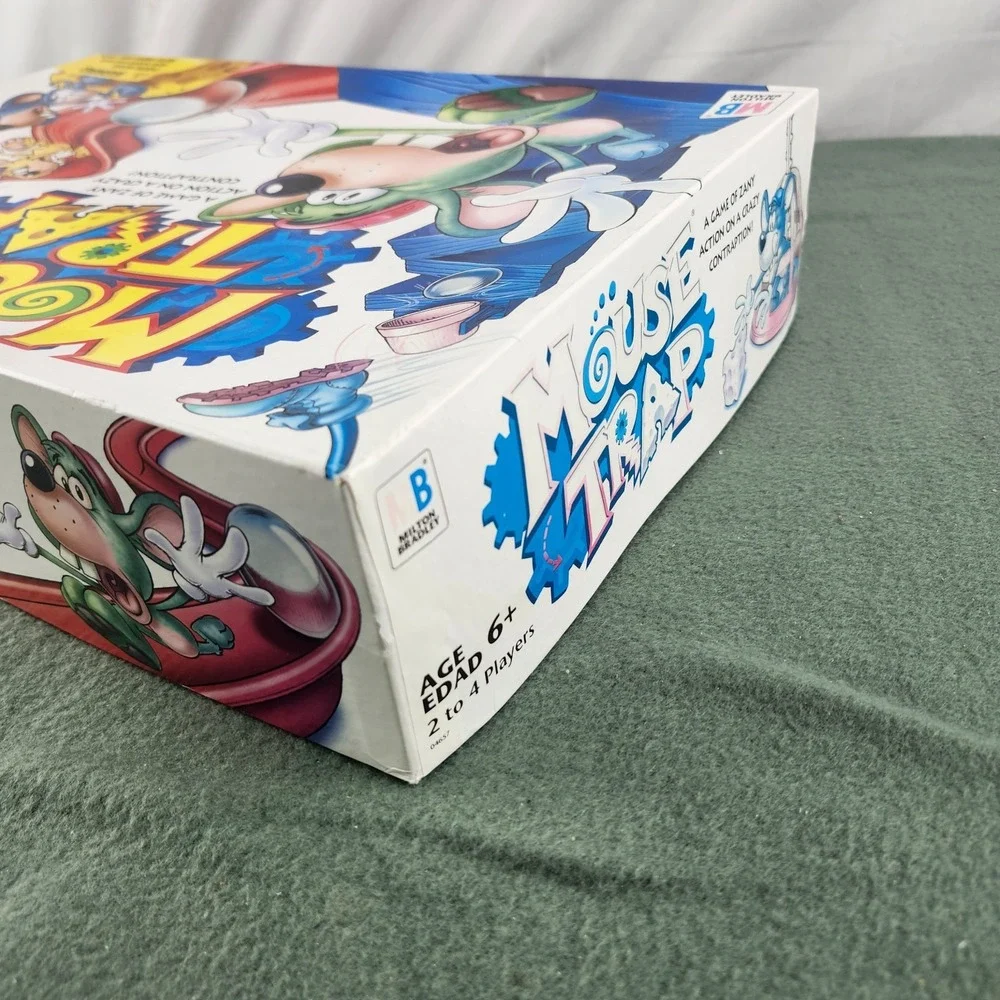 Milton Bradley Hasboro 2005 Mouse Trap Board Game #04657 Complete in Box